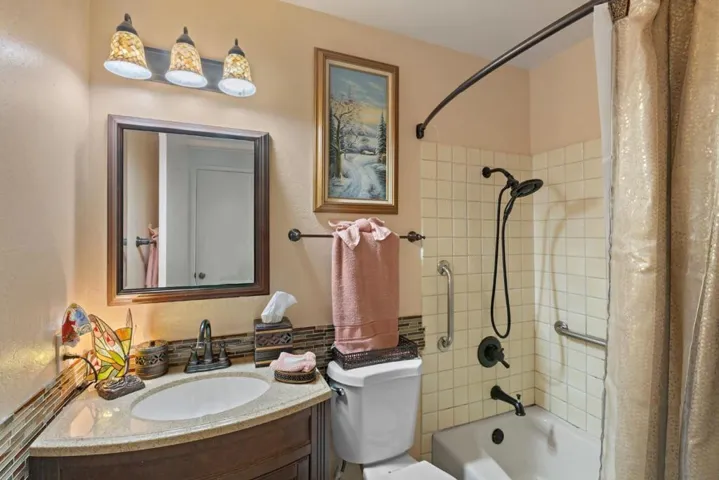 1245 Glacier Ave, Pacifica, California 94044