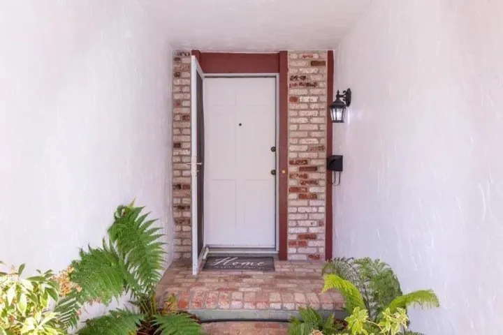 1245 Glacier Ave, Pacifica, California 94044