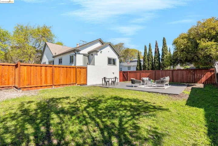 1350 66th St, Berkeley, California 94702