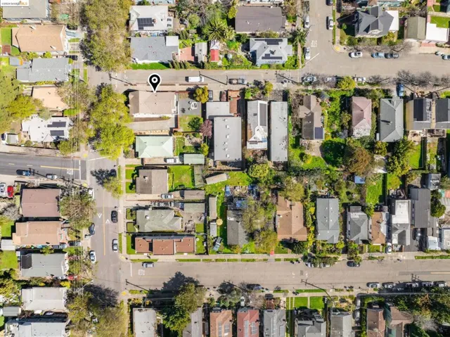 1350 66th St, Berkeley, California 94702