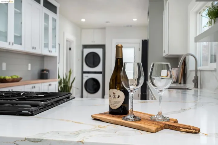 1350 66th St, Berkeley, California 94702