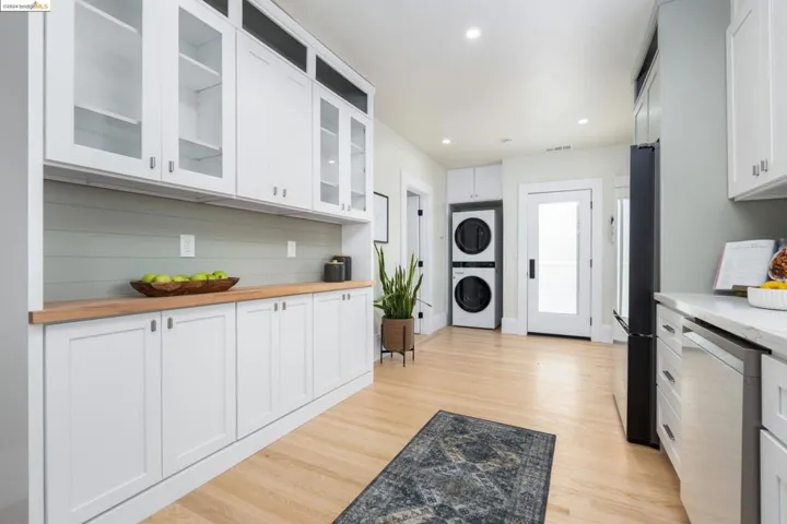 1350 66th St, Berkeley, California 94702