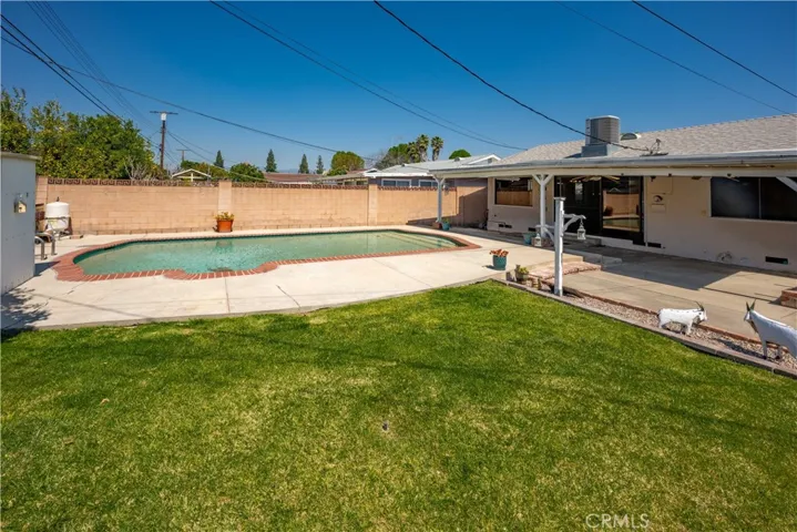7421 Asman Avenue, West Hills, California 91307