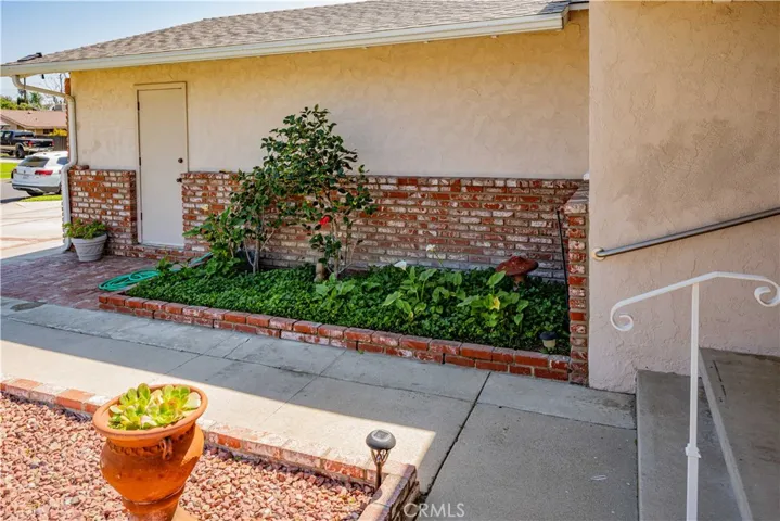 7421 Asman Avenue, West Hills, California 91307