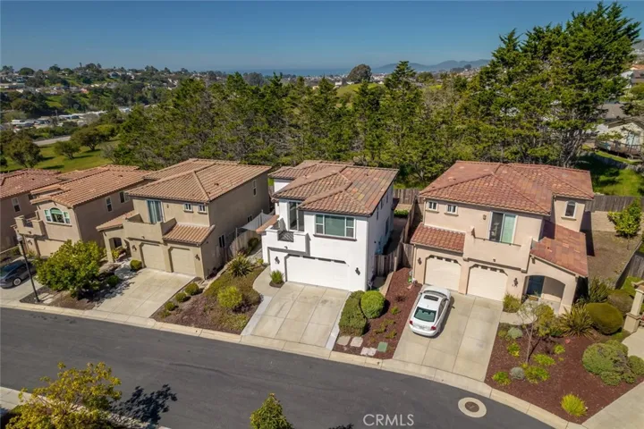 116 Village Circle, Pismo Beach, California 93449
