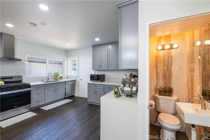 2314 N Bristol Street, Santa Ana, California 92706