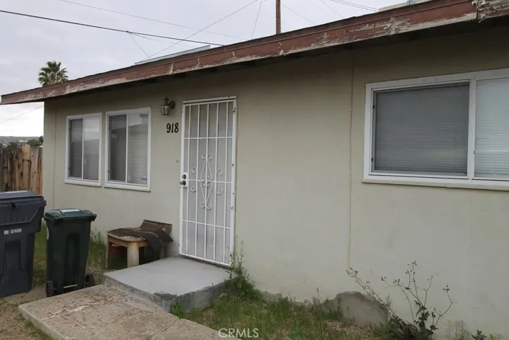 916 E Navajo Street, Barstow, California 92311