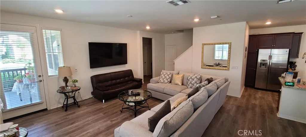 7116 Vernazza Place, Eastvale, California 92880