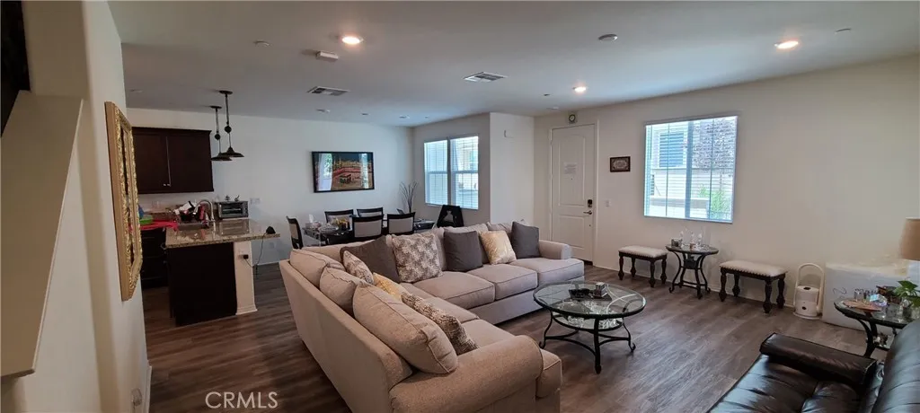 7116 Vernazza Place, Eastvale, California 92880