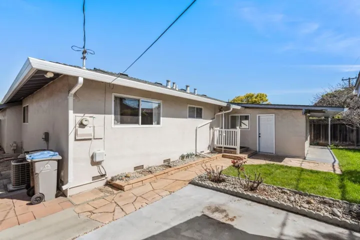 1400 Bouret Drive, San Jose, California 95118