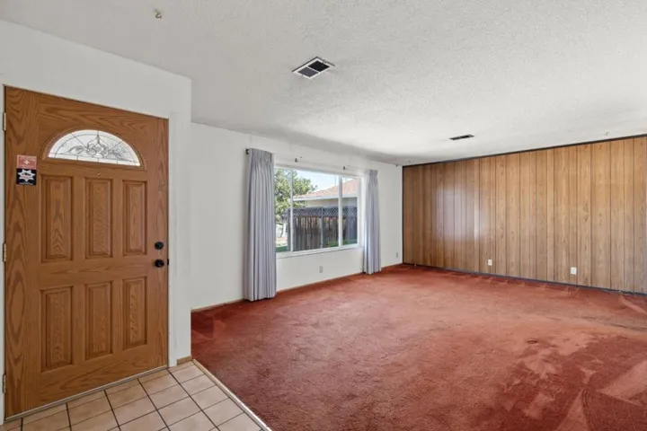 1400 Bouret Drive, San Jose, California 95118