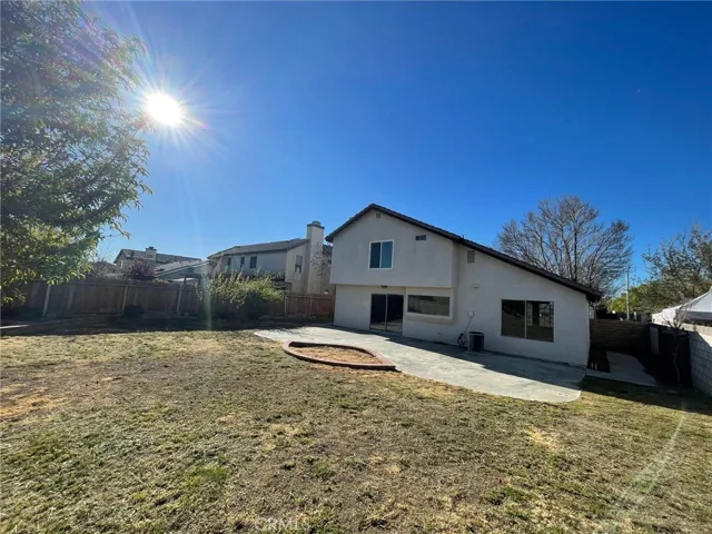 2331 E Kildare Street, Lancaster, California 93535