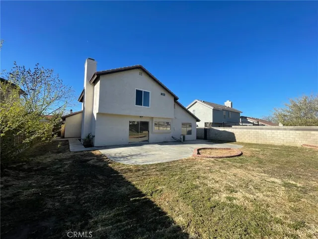 2331 E Kildare Street, Lancaster, California 93535
