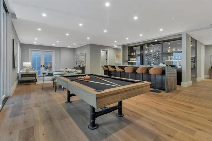 16005 Greenwood Lane, Monte Sereno, California 95030