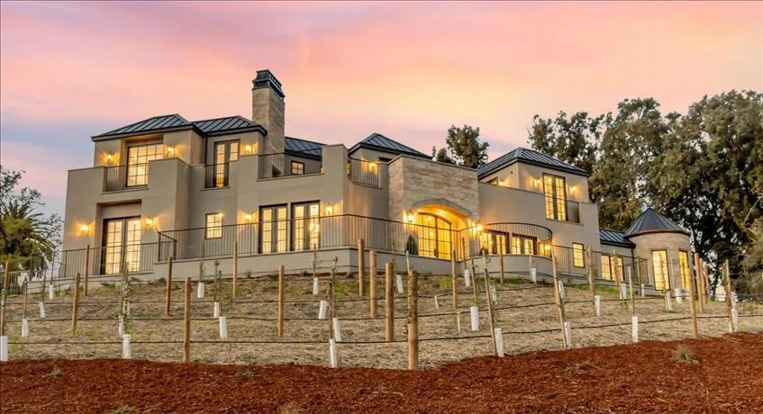 16005 Greenwood Lane, Monte Sereno, California 95030