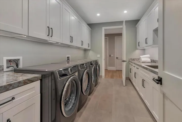 16005 Greenwood Lane, Monte Sereno, California 95030