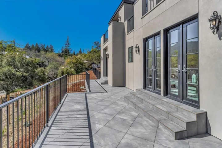 16005 Greenwood Lane, Monte Sereno, California 95030