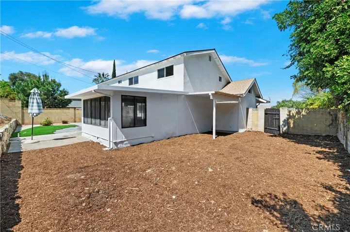 256 E Mission Road, Corona, California 92879
