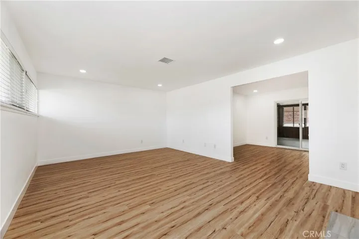 256 E Mission Road, Corona, California 92879