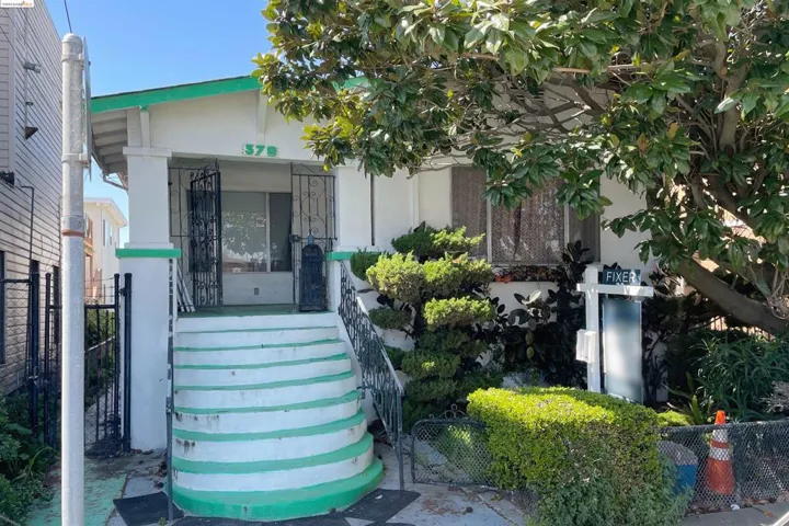 579 5th St., Richmond, California 94801