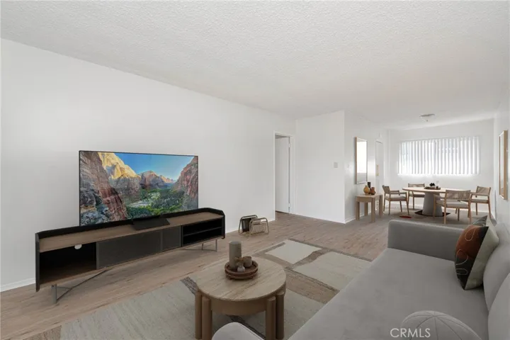 921 Pacific Avenue 7, Long Beach, California 90813