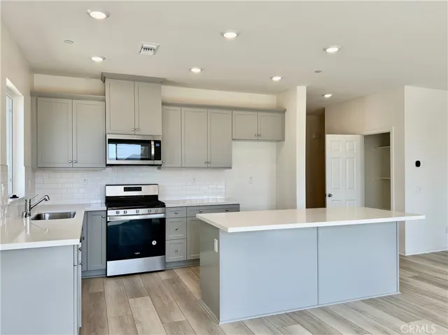 19549 Sunkissed Ridge Drive, Riverside, California 92507