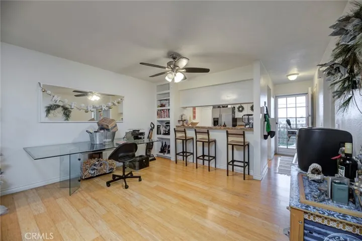 1919 E Beverly Way 202, Long Beach, California 90802