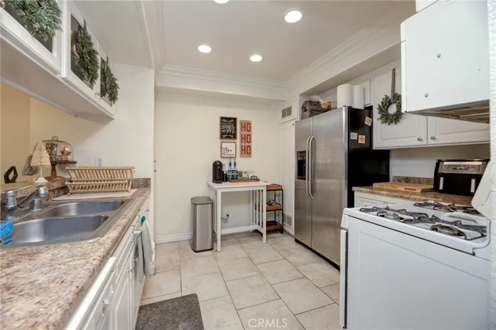 1919 E Beverly Way 202, Long Beach, California 90802