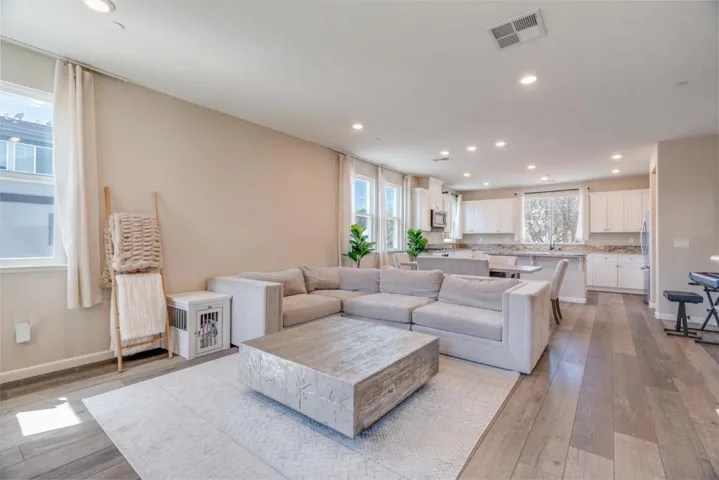 119 Sunswept Court, Hayward, California 94544