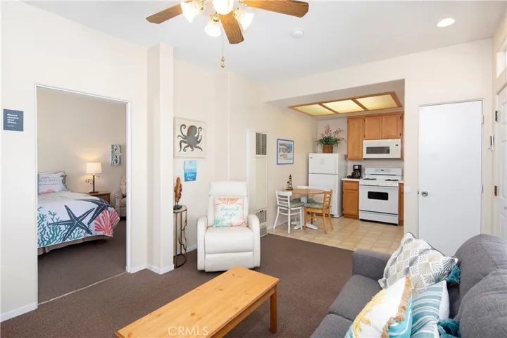 444 Pier Avenue 8, Oceano, California 93445