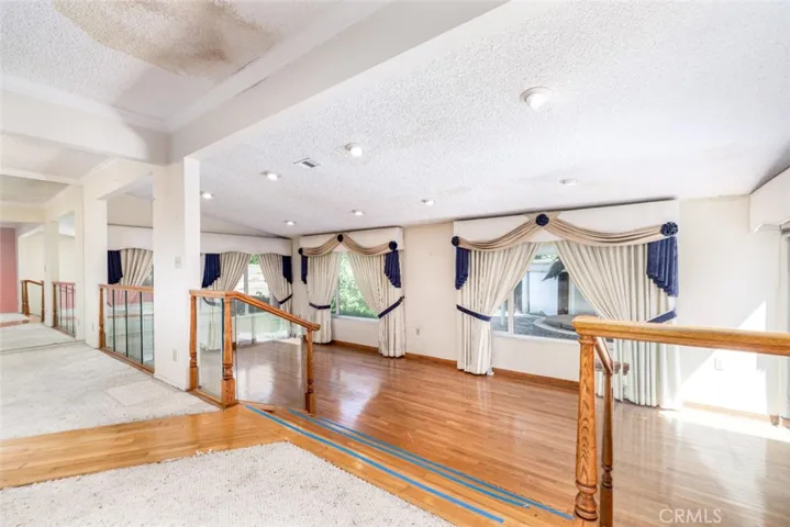 15431 Milbank Street, Encino, California 91436