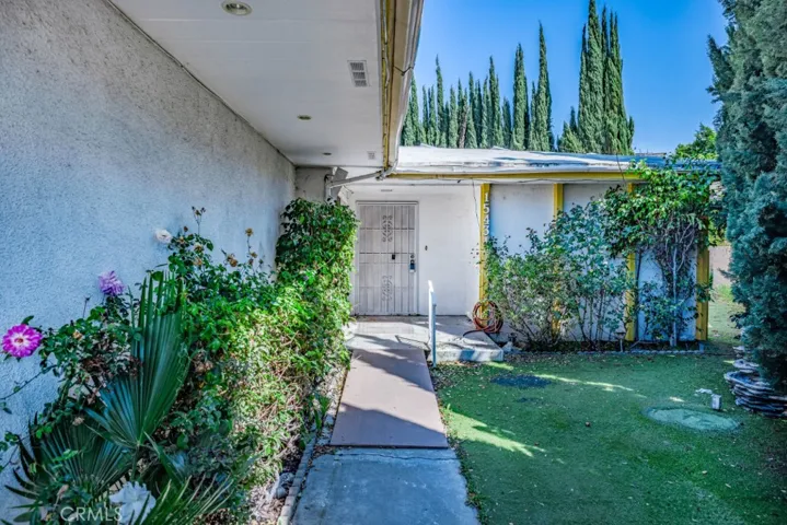 15431 Milbank Street, Encino, California 91436