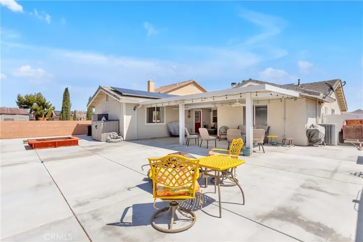27052 Pirateer Lane, Helendale, California 92342