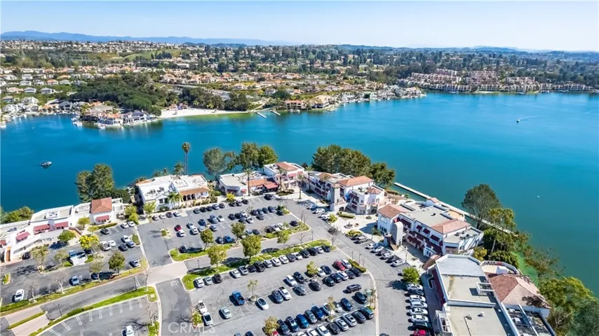 This is the strip center on the lake.  Restaurants, wine bar, dock.