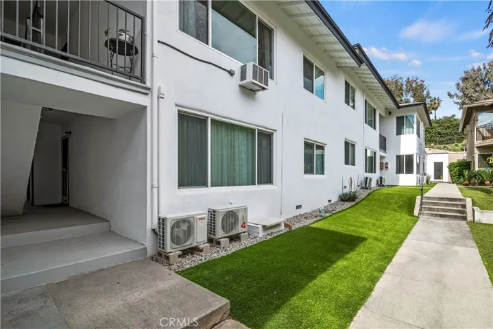 1728 Grevelia Street, South Pasadena, California 91030