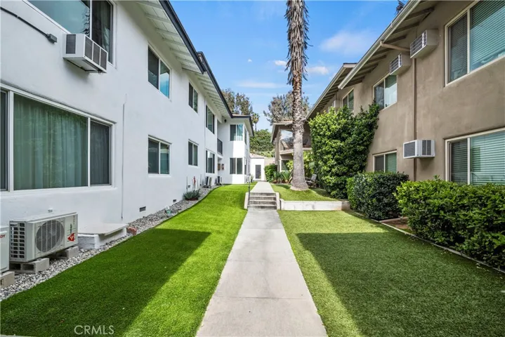 1728 Grevelia Street, South Pasadena, California 91030