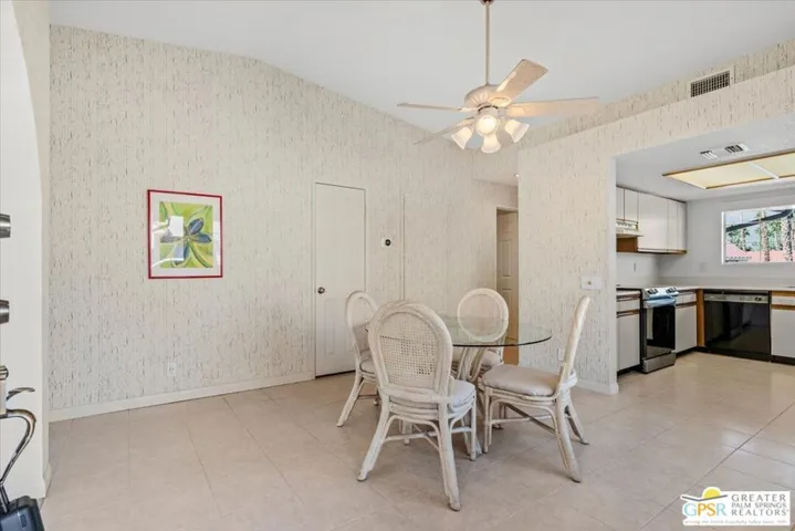 2701 E Mesquite Avenue C16, Palm Springs, California 92264