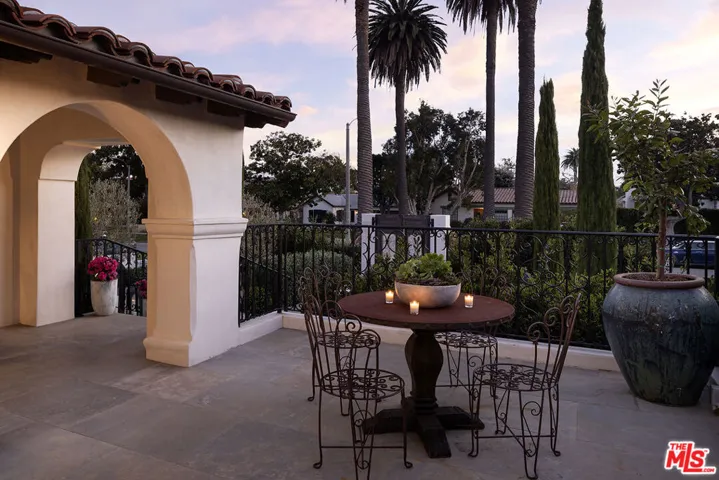 211 17th Street, Santa Monica, California 90402