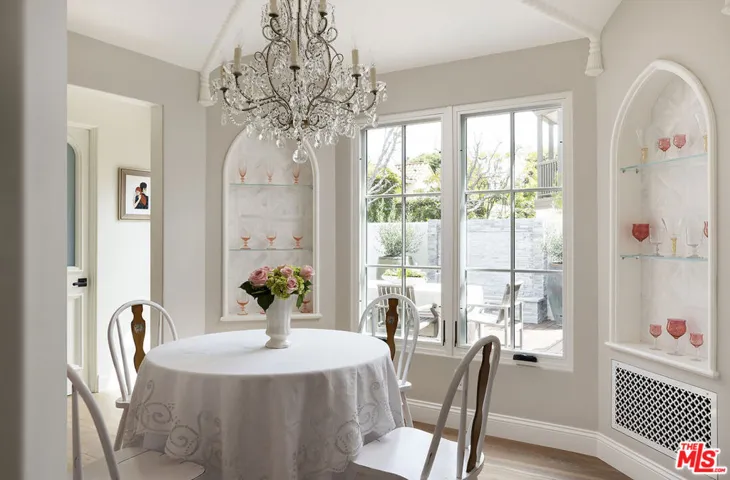 211 17th Street, Santa Monica, California 90402