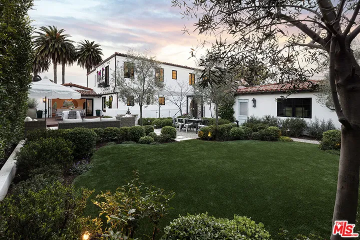 211 17th Street, Santa Monica, California 90402