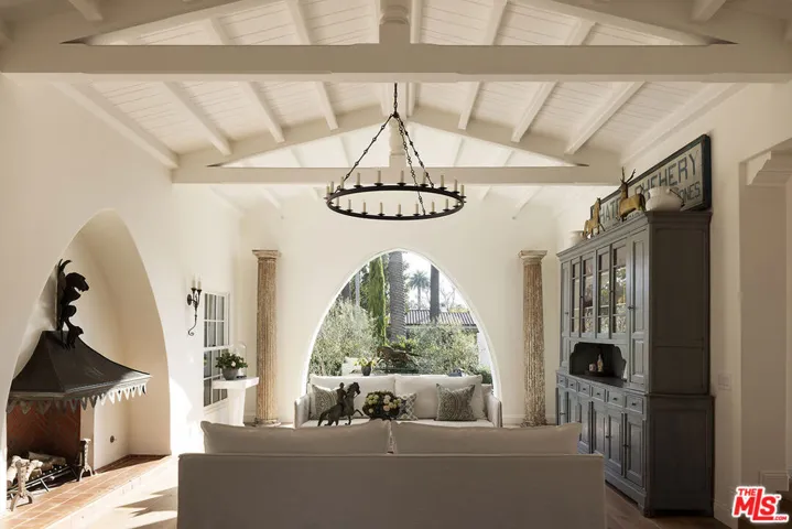 211 17th Street, Santa Monica, California 90402