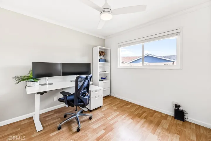 Plenty of natural sunlight for your work space