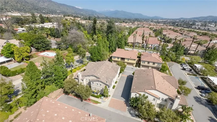 986 Sweetbriar Lane B, Azusa, California 91702