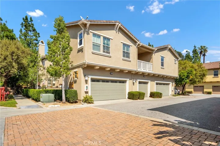986 Sweetbriar Lane B, Azusa, California 91702
