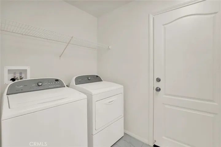 986 Sweetbriar Lane B, Azusa, California 91702