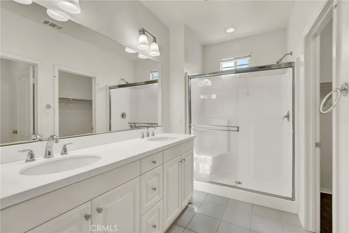 986 Sweetbriar Lane B, Azusa, California 91702