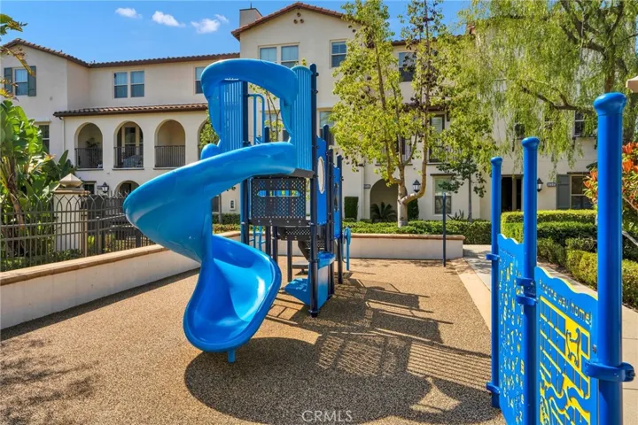 986 Sweetbriar Lane B, Azusa, California 91702