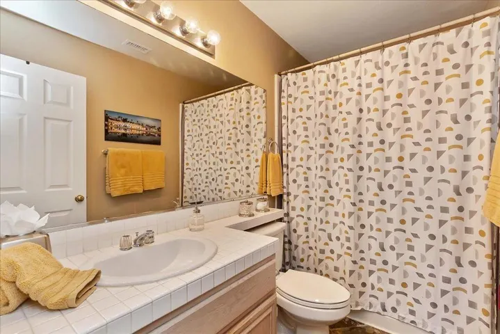 27-Bathroom 2