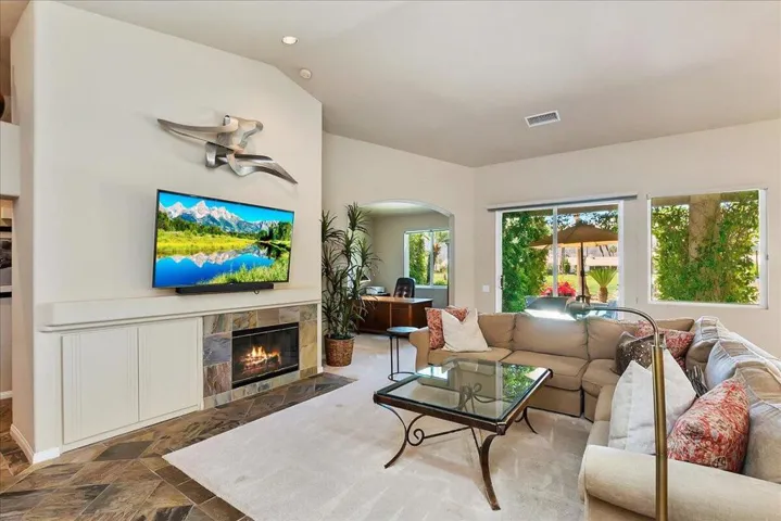 08-Living Room