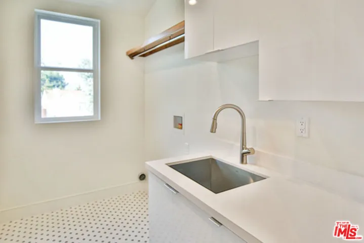 Indoor laundry room